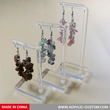 présentoir de bijoux en acrylique givré pour la promotion de la marque | fabricant personnalisé acrylique
