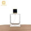 زجاجة عطر مربعة من الزجاج الشفاف بسعة 100 مل مع مضخة