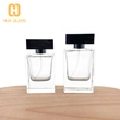 Flacon de parfum carré de 50 ml en verre à fond épais
