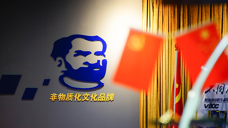 الأدوات الميكانيكية