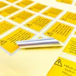 étiquettes d'avertissement et de sécurité personnalisées – durables et conformes