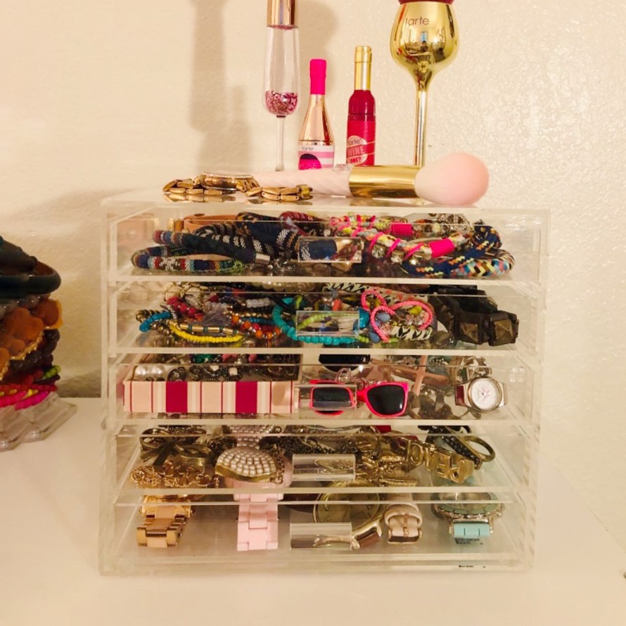 Estuche de almacenamiento de cosméticos de acrílico con organizador de maquillaje de 5 cajones para almacenamiento en el hogar y exhibición de tiendas