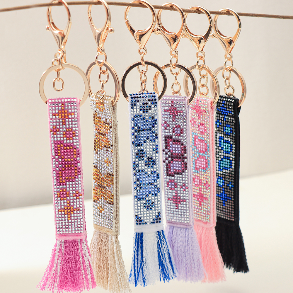 Butterfly-Themed Rhinestone Woven Keychain with Tassels and Stainless Steel Ring – Ideal as a Key Holder, Bag Charm, or ID Card Accessory
