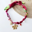 foulard bandana ras du cou pour femme avec fleur, perles et breloques, collier réglable