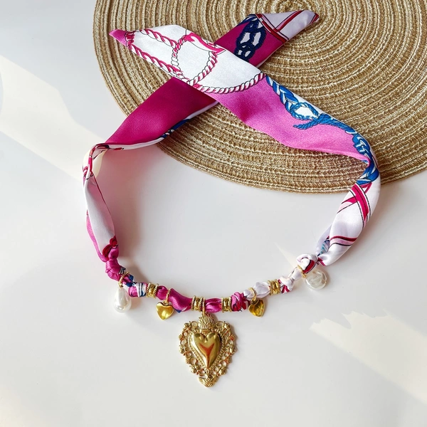 Collier bandana ras du cou avec cœur, breloques en perles, cadeau de bijoux pour elle, collier bandana à ruban réglable