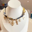 Collier bandana bleu avec breloques d'animaux marins, pendentif foulard tendance pour femme, accessoire cadeau sur le thème de l'automne