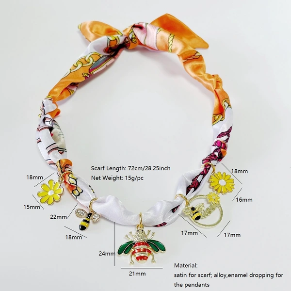 Scarf Necklace Featuring Bee Charms Fashion Scarf Pendant for Women Autumn-Themed Accessory Gift