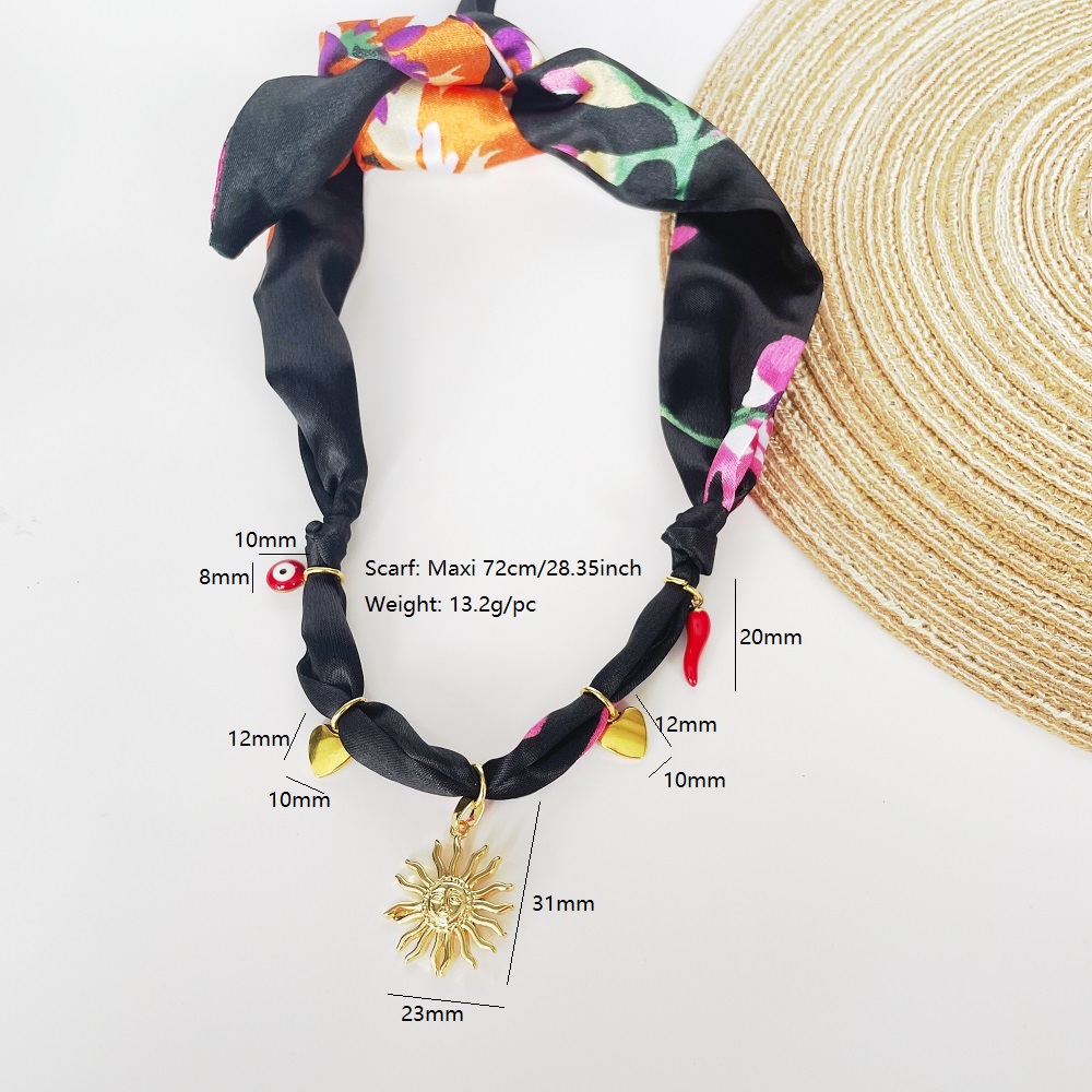 Collar con colgante de bandana: bufanda de abeja rosa con dijes, collar de bandana 4 en 1, pulsera, banda para sombrero, dije para bolso