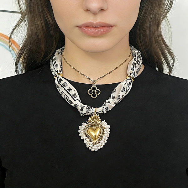 Beige Floral Scarf Necklace with Shiny and Colorful Resin Beaded Heart Pendant Vintage Stackable Jewelry