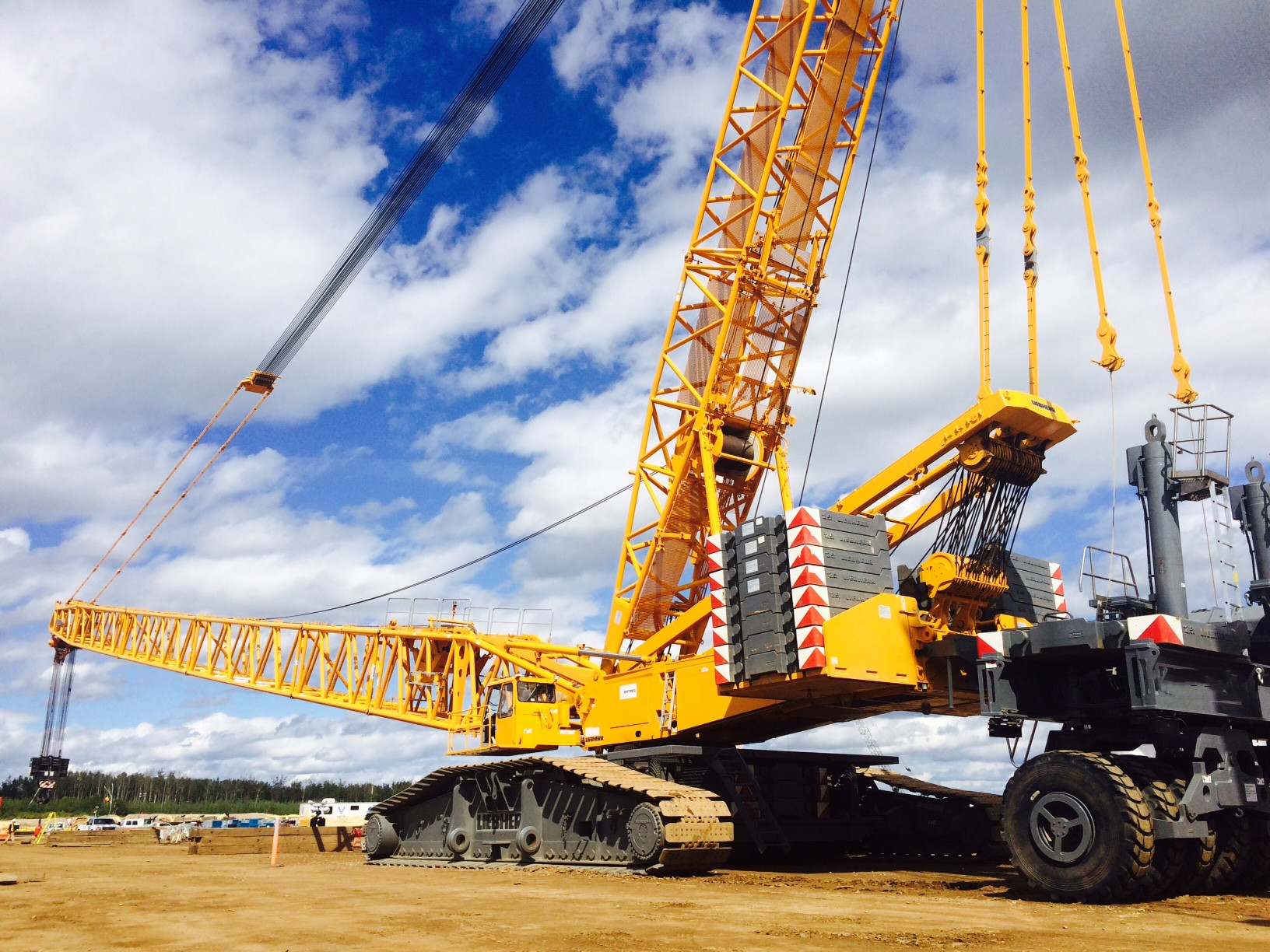  History of Crawler Cranes