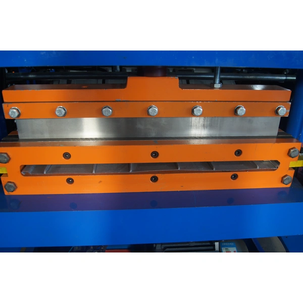 Rolling Machine for floor and deck support profile 
