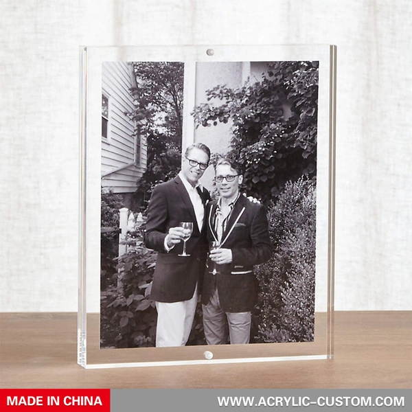 Большие акриловые фоторамки - акриловые фоторамки с магнитными рисунками