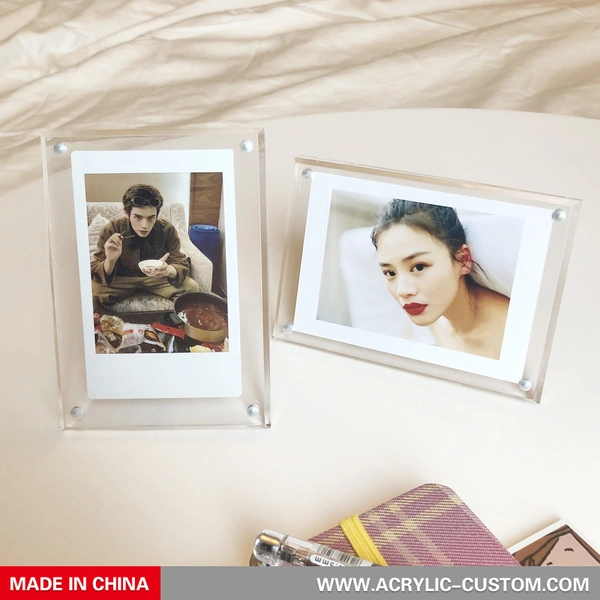 прозрачная подарочная фоторамка наклонная рамка 5х7 | производитель акрила на заказ