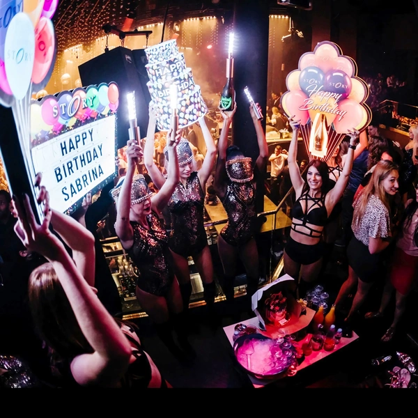 led ボトル プレゼンター glorifier ディスプレイ - ボトル サービス サイン