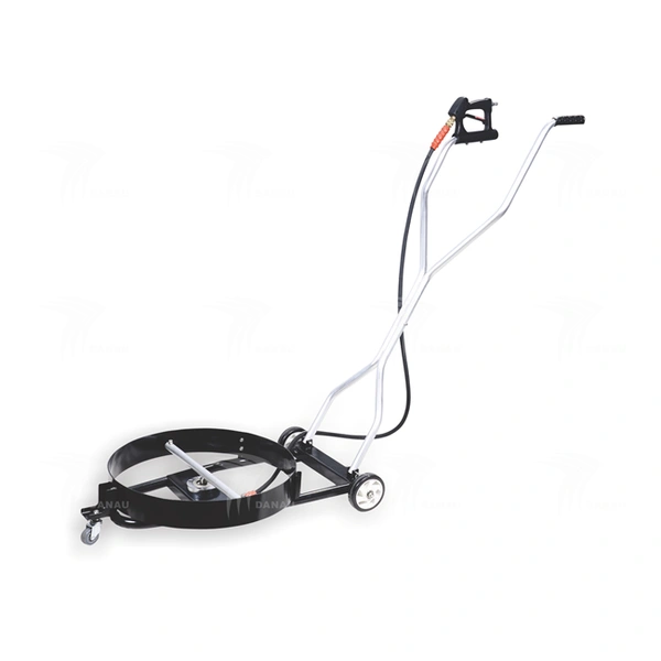 Undercarriage Cleaner applicated  high pressure washer washing machine  withhigh pressure hose spray water nozzle.