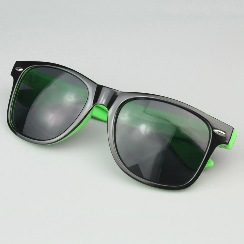 Personalized Two Tone Sunglasses -Green And Black 