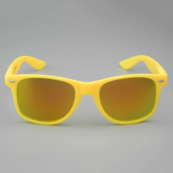 Customizable Red Coated Lenses Sunglasses