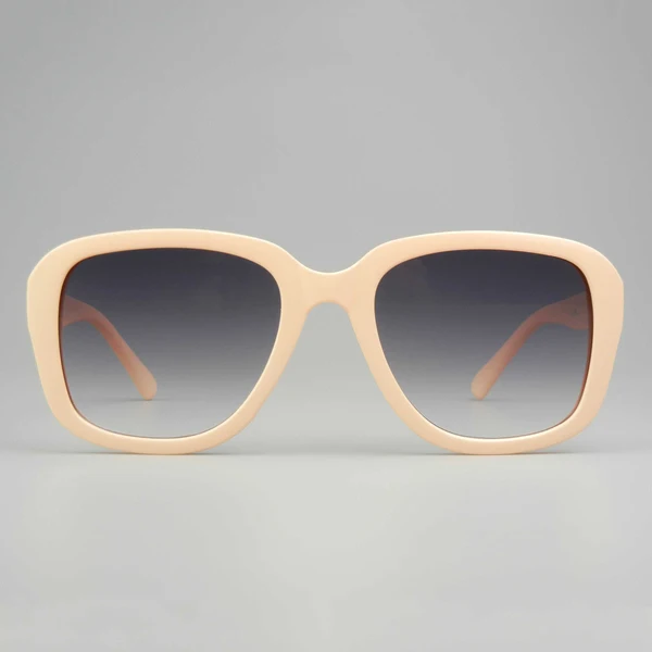 Stylish Square Framed Sunglasses With Gradient Lenses