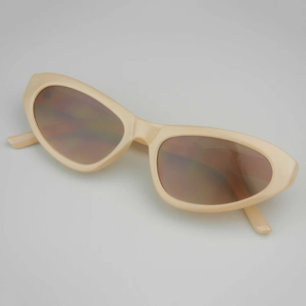 Fleshy Orange Cat Eye Sunglasses