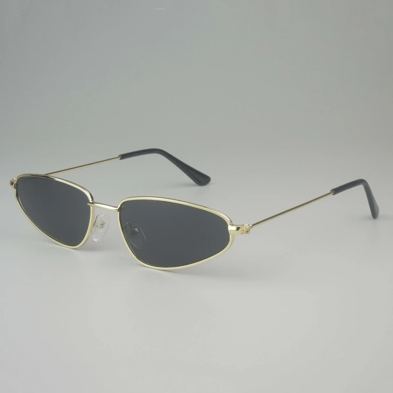 Sunglasses with Triangular Metal Frame
