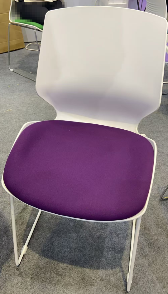 Trainning chair , meeting chair 