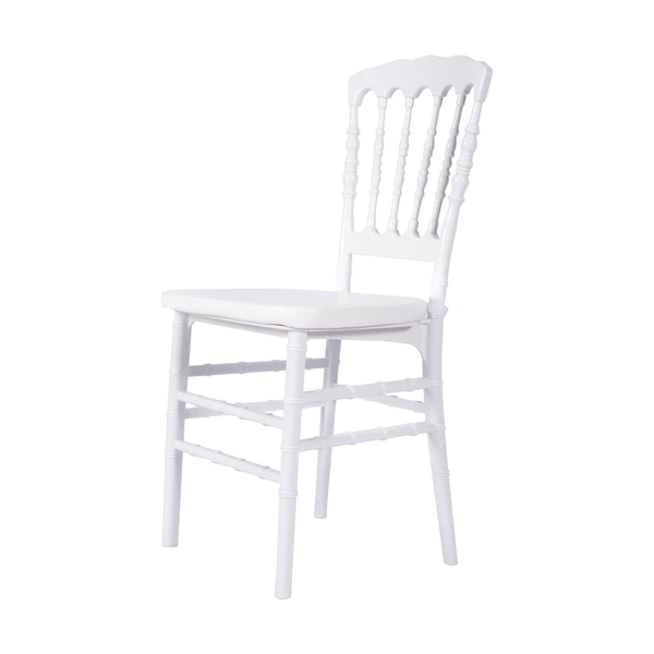 Plastic Chairs - A Novel Choice for Dining Room Furniture