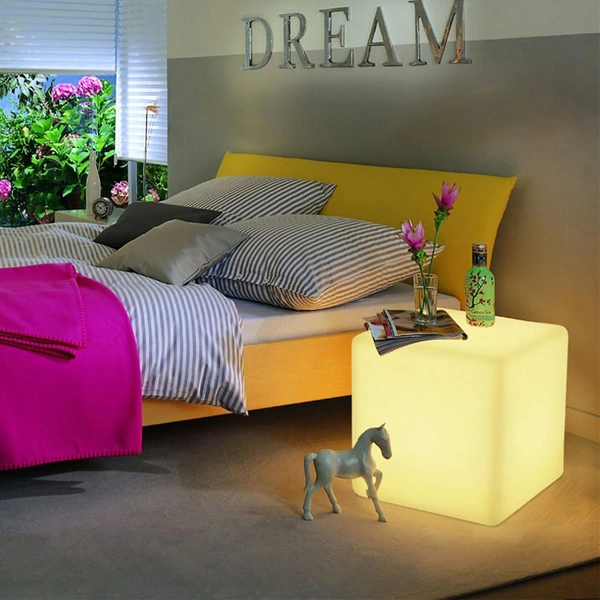 table cube led | meuble cube lumineux | illuminer les tables cubes