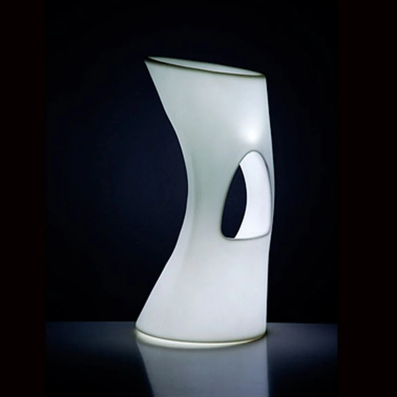 mesa alta y taburetes led | mayorista de sillas de muebles de bar led