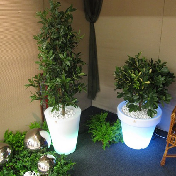 illuminated plant pots | solar flower pot lights | Led pots