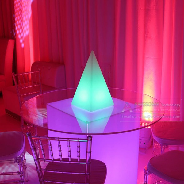 lighted christmas table centerpiece | Glowing Table Centerpieces