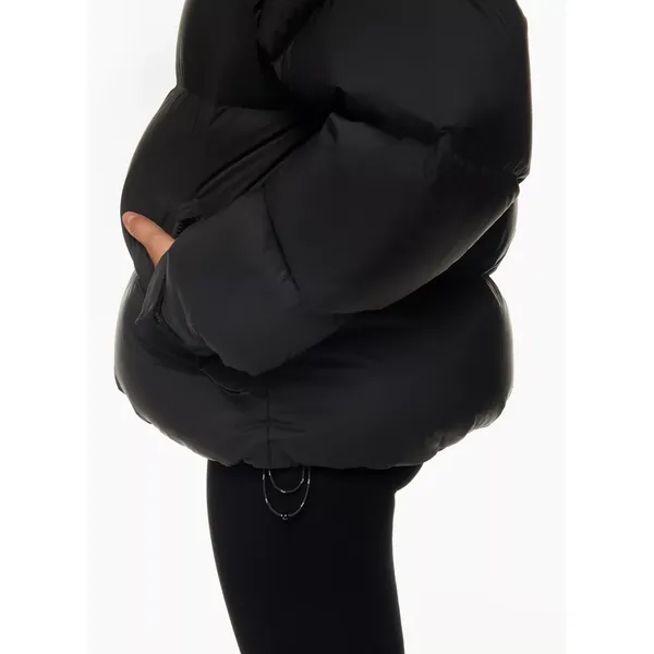 Black Lightweight Zipper Down-Filled Jacket | Stylish and Cozy Outerwear