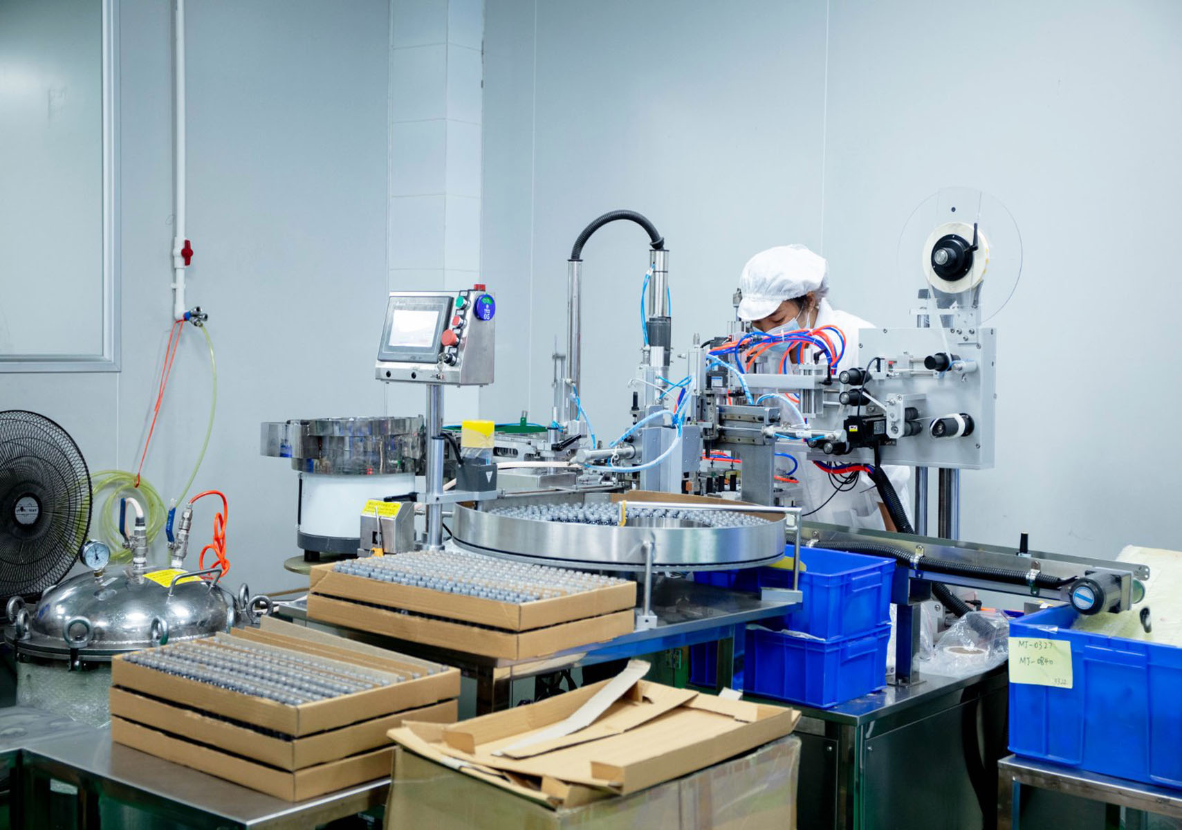 Sample vs. Bulk Order: How Beyond The Peak Ensures Consistent Gel Polish Quality