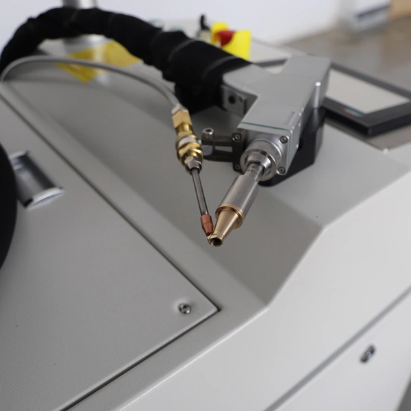 Máquina de soldadura láser portátil de aluminio - BLUETEK