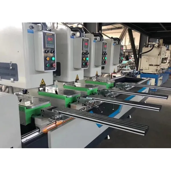 Máquinas de Fabricación de Ventanas de PVC - BLUETEK