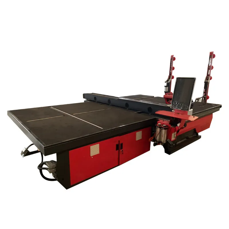 آلة قطع الزجاج الأوتوماتيكية باستخدام الحاسب الآلي 