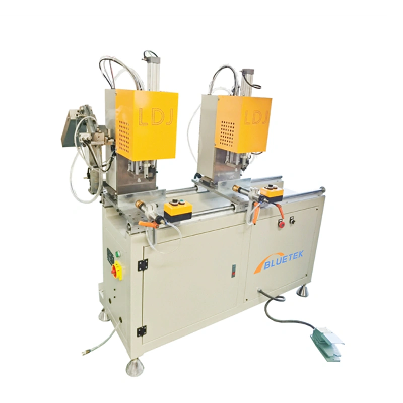 Máquina de fijación de tornillos de refuerzo de acero para ventanas de PVC