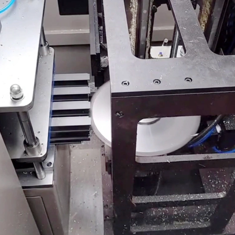 Fresadora de extremo del CNC de la ventana de aluminio de 3+1 ejes para el extremo del parteluz