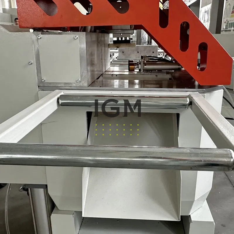 Máquina cortadora de aluminio con ranura en T - BLUETEK