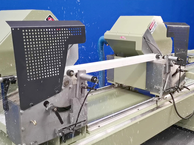 Máquina de Fabricación de Puertas y Ventanas UPVC