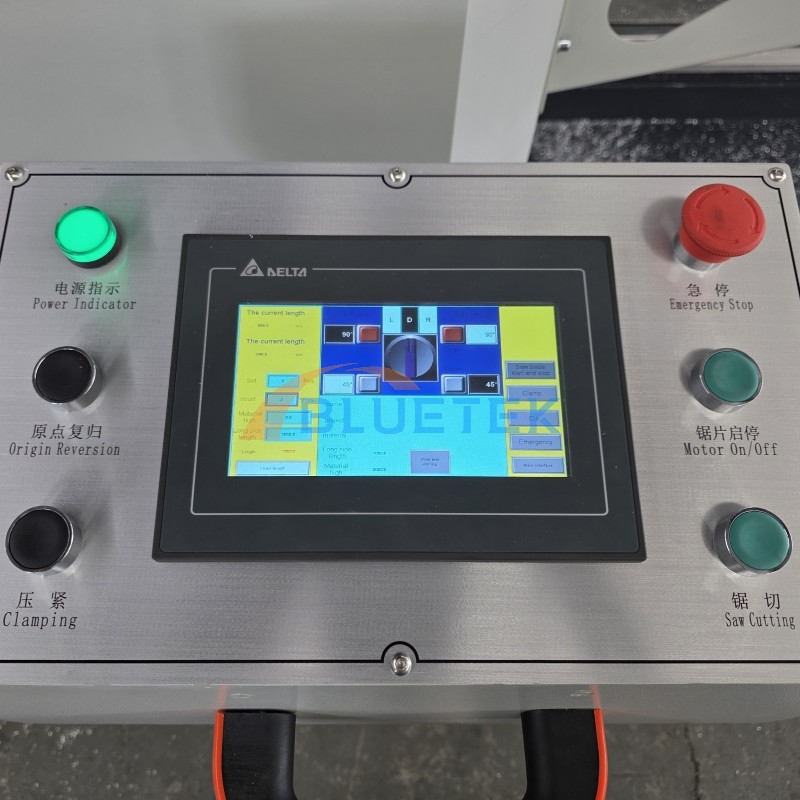 Taiwan Delta servo system of CNC aluminum cutting machine