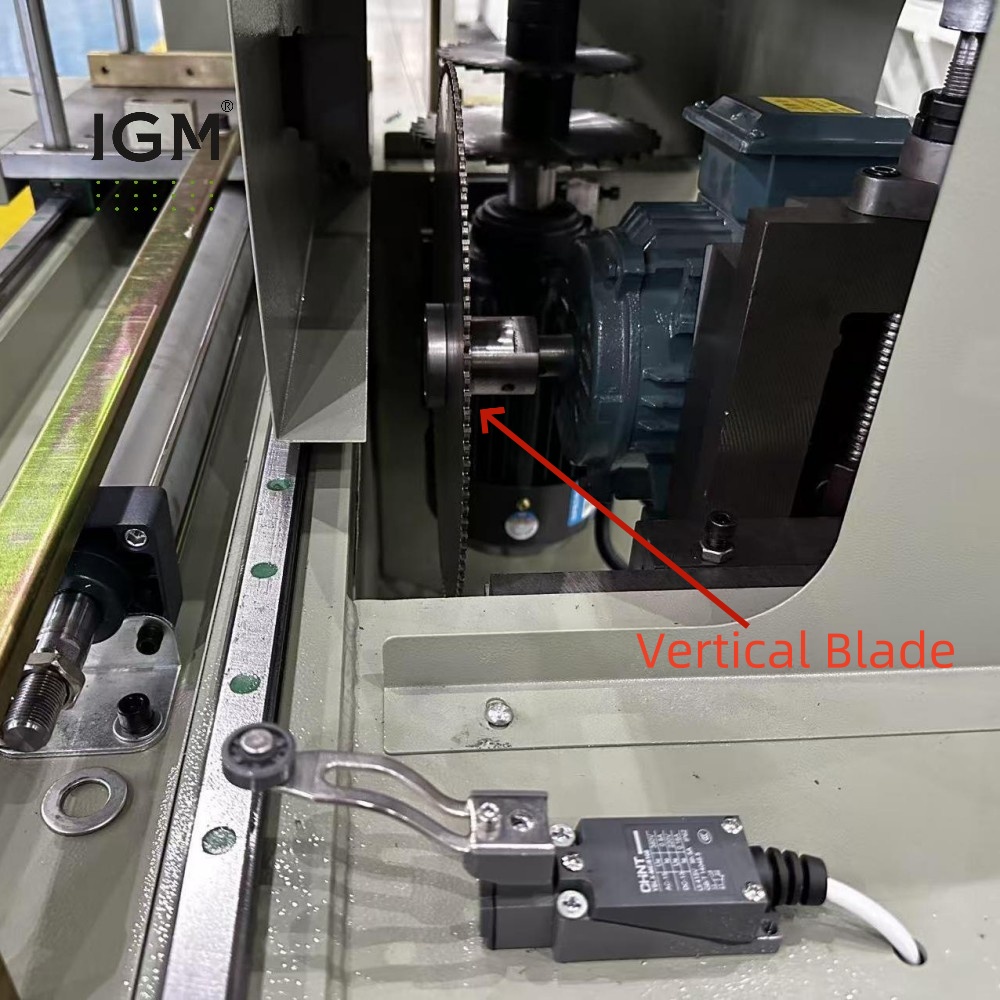 DETAILS OF END MILLING MACHINE OF ALUMINUM WINDOW DOOR