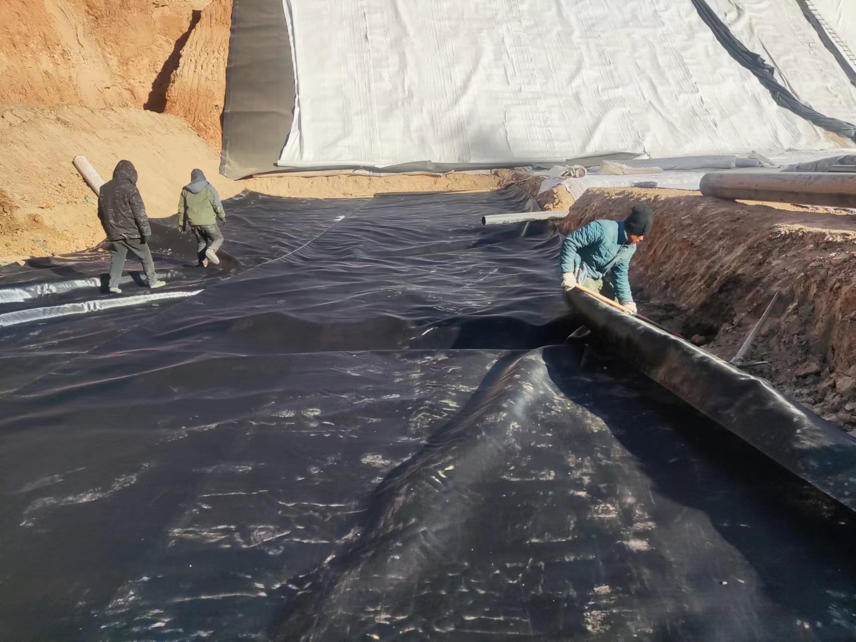 مزايا أكياس التكسية الأرضية