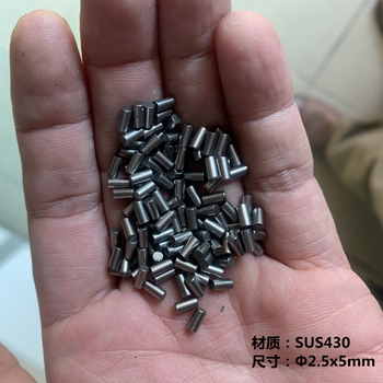 Fully automatic feeding turntable type double end grinder used for grinding stainless steel pins in the device-boosum precision