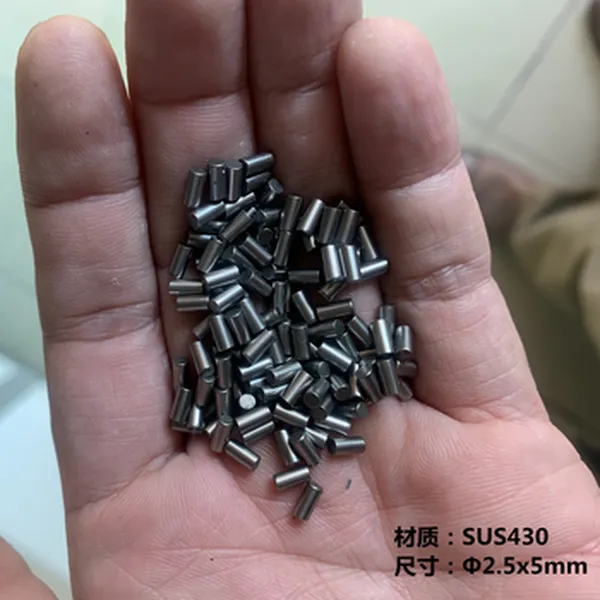 Fully automatic feeding turntable type double end grinder used for grinding stainless steel pins in the device-boosum precision