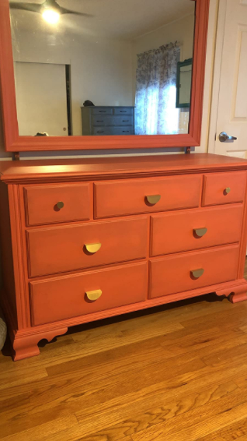 Use this half-moon cabinet pulls to remodel the old dresser that makes it very sturdy and looks high-end.