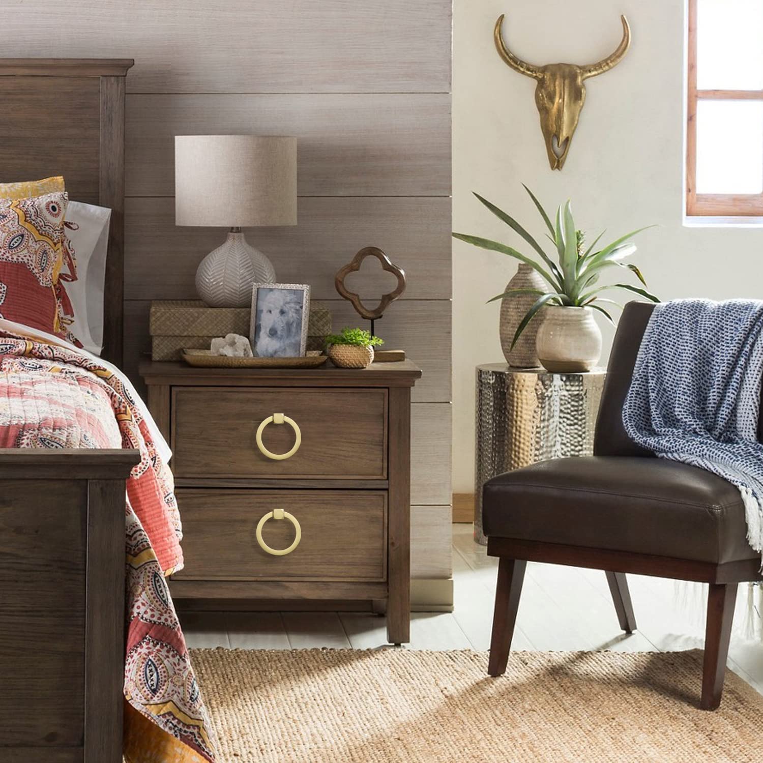 We just release the new product a brass ring pull, now the products on the market do not fully consider the safety of users. Their edges are very sharp, so we decided to make improvements. All sharp places have been chamfered to ensure the safety of use, w