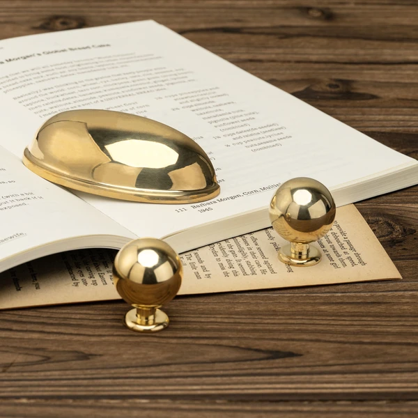 QOGRISUN 10-Pack Unlacquered Brass Cabinet Knobs, Round Ball Gold Knobs for Dresser Drawer, 1.1-Inch Diameter, Sphere Cabinet Pulls,Lead-Free Polished Brass Finish