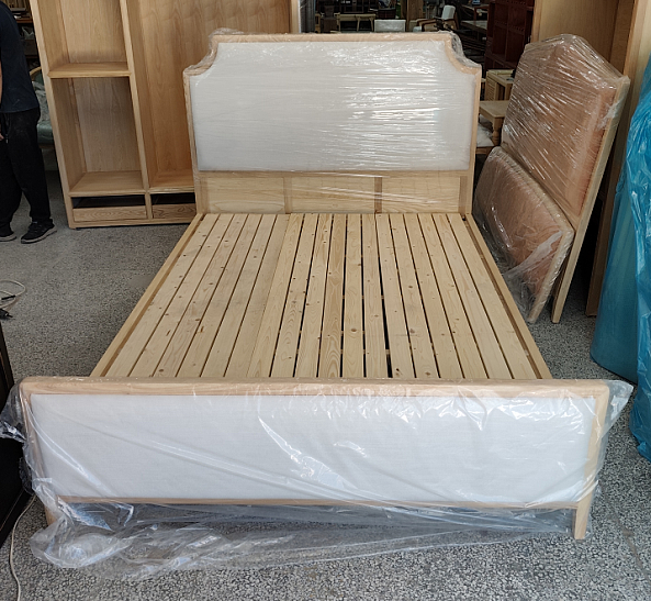 french style  solid wood  fabric bed  for home and hotel