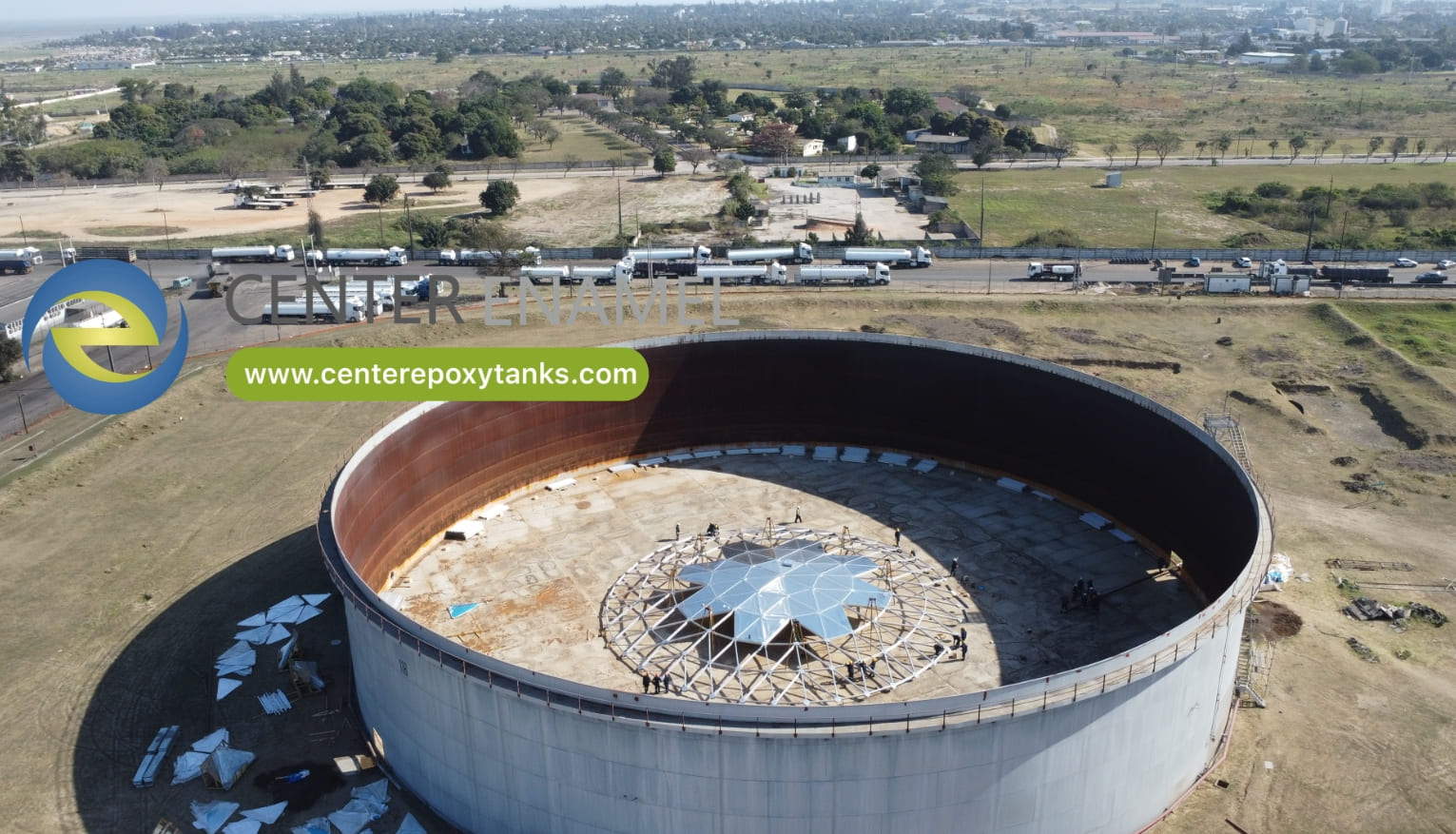 سقف عائم داخلي لخزانات تخزين النفط: ضمان الكفاءة والسلامة