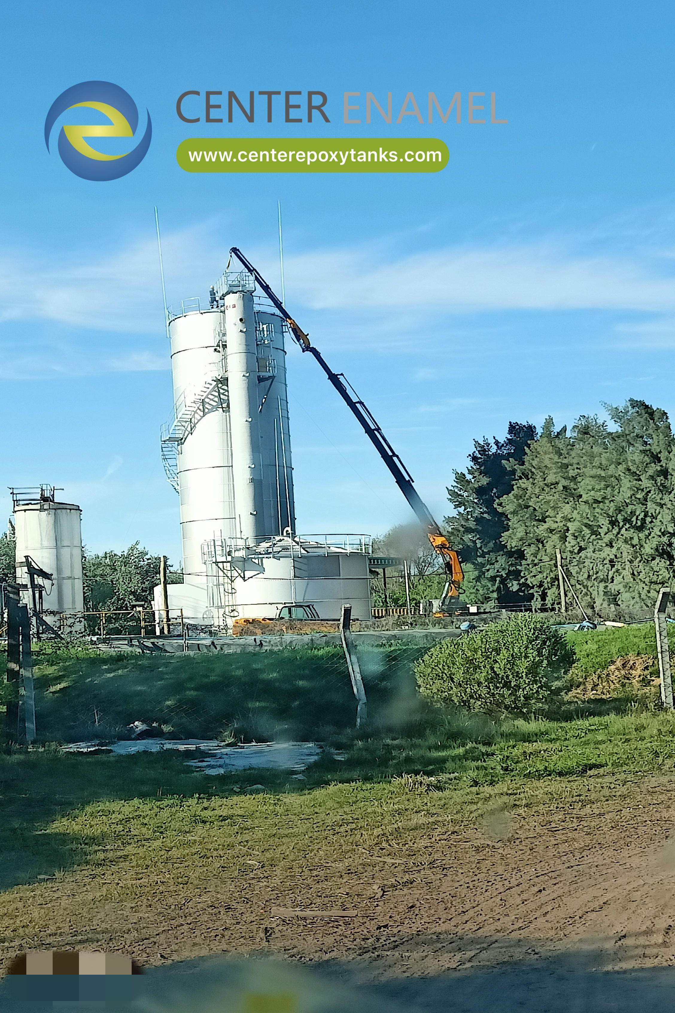 China Stainless Steel Syrup Storage Tank Manufacturer-Center Enamel